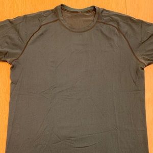 Luluemon Short Sleeve Shirt